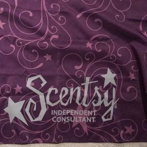 Scentsy table cloth (official)